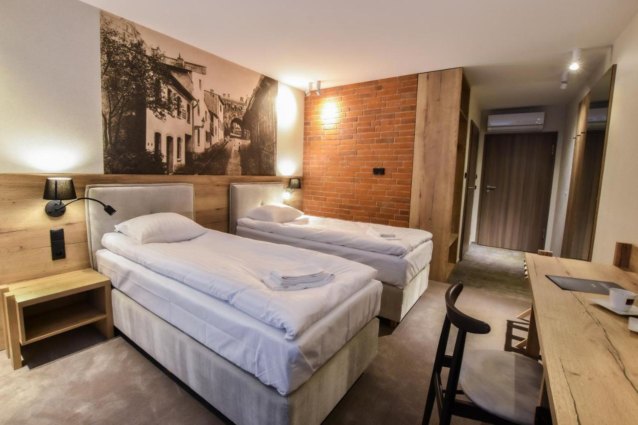 Strzelnica Hotel I Restauracja Старогард-Гданський Екстер'єр фото